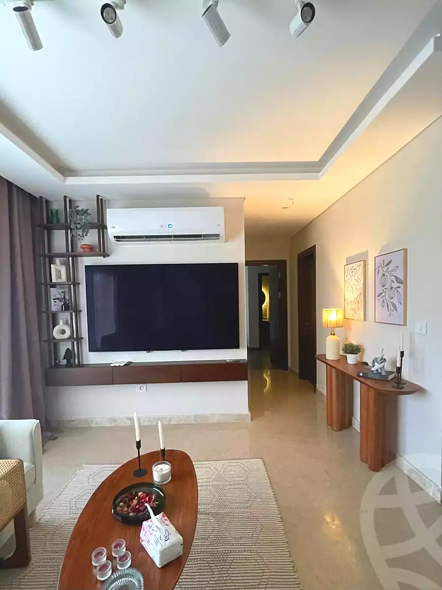 https://aqarmap.com.eg/ar/listing/6708537-for-sale-cairo-el-sheikh-zayed-city-compounds-zyd-wr-llttwyr-z-tower