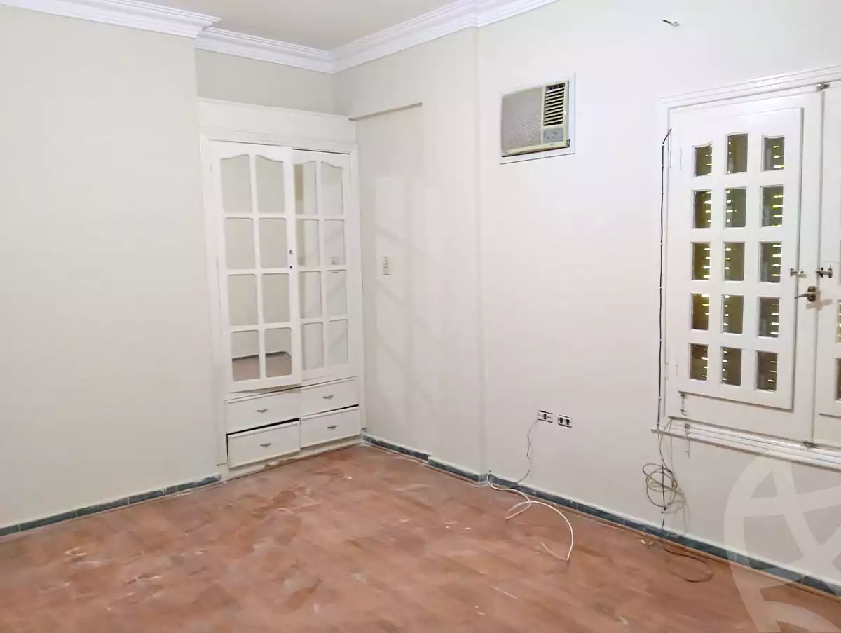 https://aqarmap.com.eg/en/listing/6708817-for-sale-cairo-el-sheikh-zayed-city-compounds-hadayek-el-mohandiseen