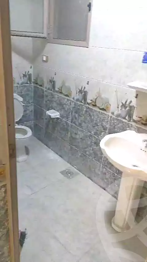 https://aqarmap.com.eg/ar/listing/6709360-for-sale-alexandria-l-jmy-lbytsh-ain-shams-st