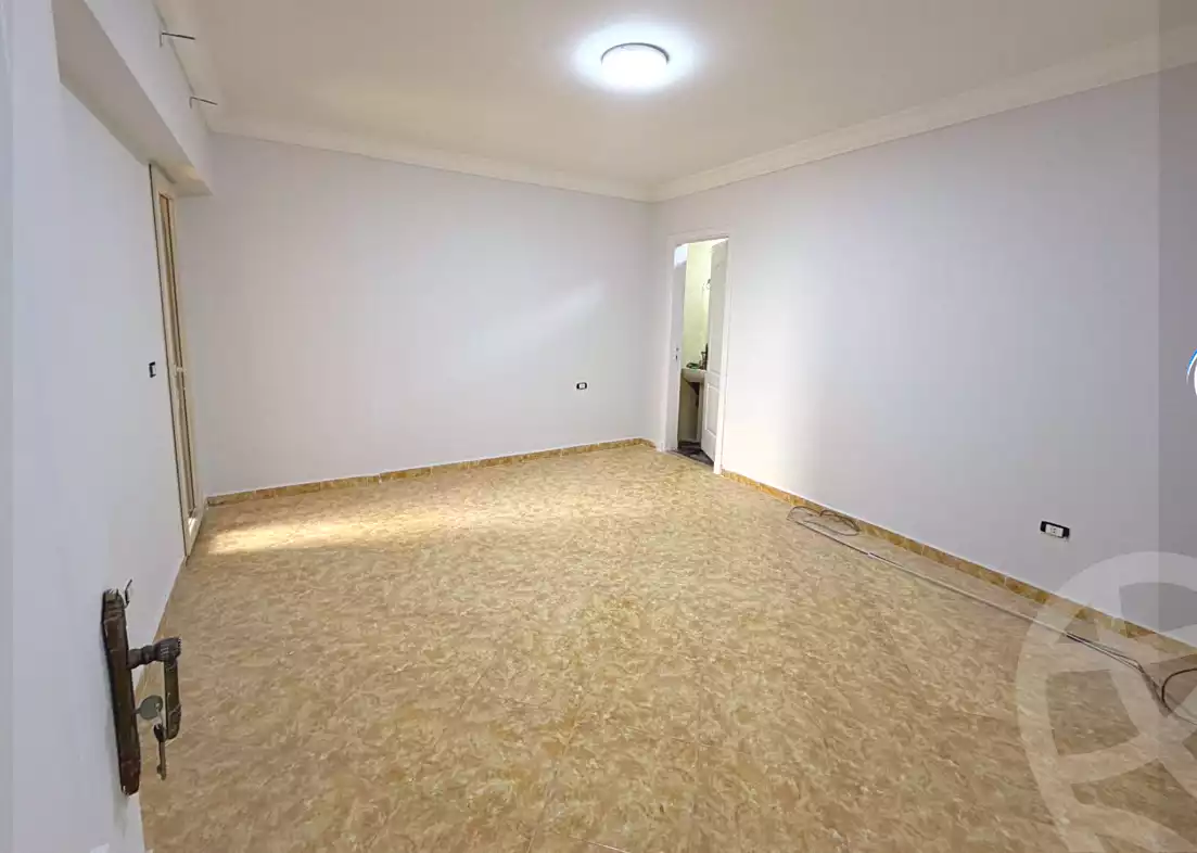 https://aqarmap.com.eg/en/listing/6709427-for-sale-alexandria-el-montazah-compounds-in-el-montazah-marseilia-florence