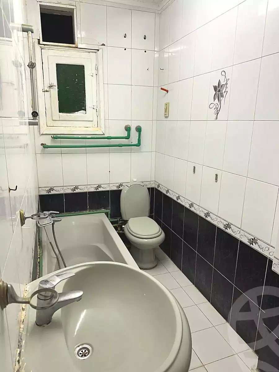 https://aqarmap.com.eg/ar/listing/6710001-for-sale-cairo-new-cairo-el-ahyaa-fourth-neighborhood-taha-huseein-st