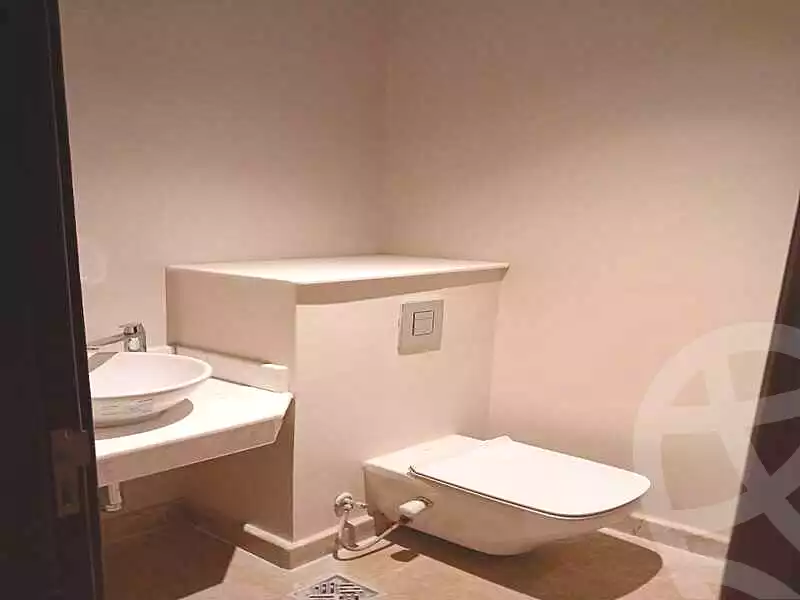 https://aqarmap.com.eg/ar/listing/6710718-for-sale-cairo-el-sheikh-zayed-city-compounds-zyd-wr-llttwyr-z-tower