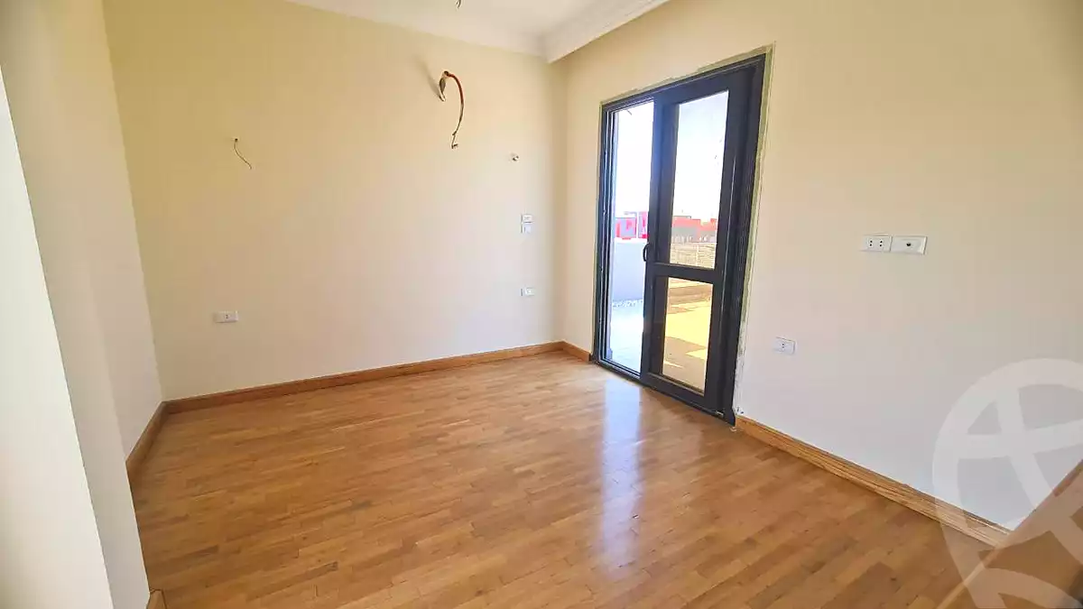 https://aqarmap.com.eg/ar/listing/6710810-for-sale-cairo-el-sheikh-zayed-city-compounds-el-patio-zahraa