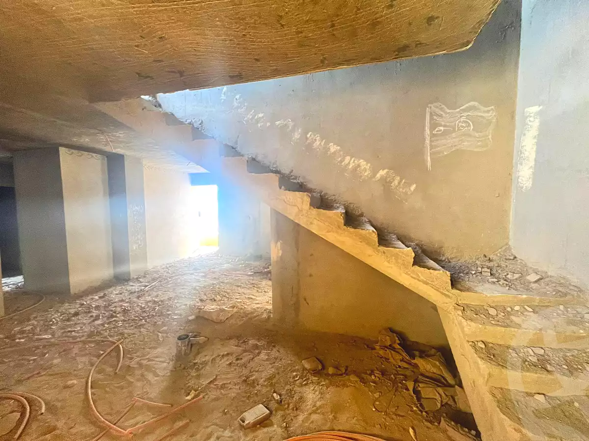 https://aqarmap.com.eg/ar/listing/6710985-for-sale-cairo-el-sheikh-zayed-city-compounds-compounds-in-el-sheikh-zayed