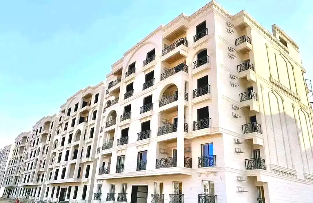 https://aqarmap.com.eg/ar/listing/6711722-for-sale-cairo-6th-of-october-hadaeq-october-kmbwnd-fy-hdyq-ktwbr-green-city-compound-qebaa