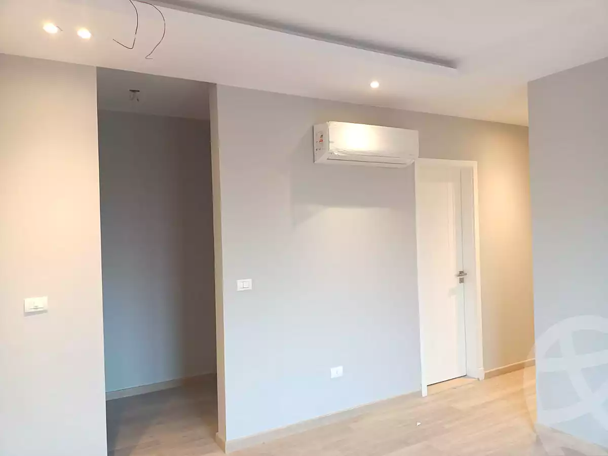 https://aqarmap.com.eg/ar/listing/6712075-for-rent-cairo-el-sheikh-zayed-city-compounds-kmbwnd-fyldj-wyst-dr-llttwyr