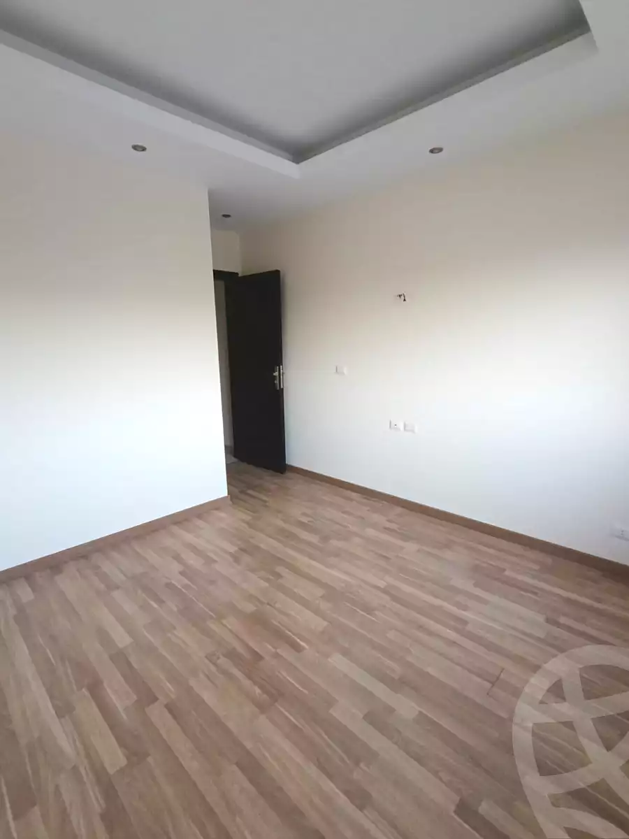 https://aqarmap.com.eg/en/listing/6712194-for-sale-cairo-el-sheikh-zayed-city-compounds-dh-drys
