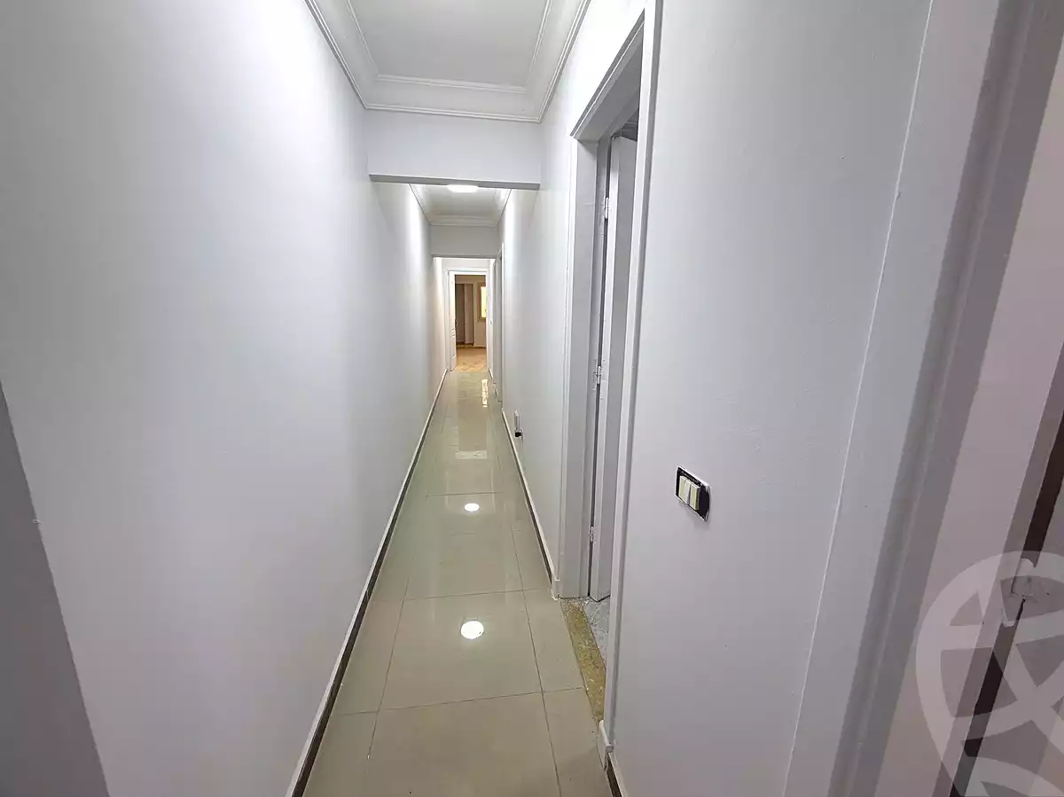 https://aqarmap.com.eg/ar/listing/6713300-for-sale-alexandria-el-montazah-compounds-in-el-montazah-marseilia-florence