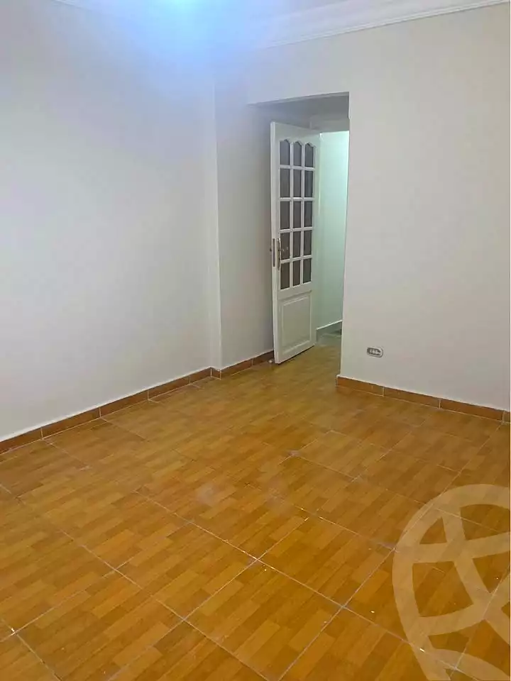 https://aqarmap.com.eg/ar/listing/6715041-for-sale-alexandria-sydy-bshr-sydy-bshr-bhry-gamal-abd-el-nasir-st