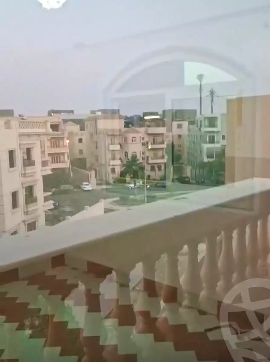 https://aqarmap.com.eg/ar/listing/6716740-for-sale-cairo-el-sheikh-zayed-city-el-hay-elasher-street-100