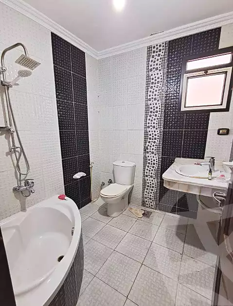 https://aqarmap.com.eg/ar/listing/6716808-for-sale-alexandria-sydy-bshr-sydy-bshr-bhry-shr-mhmd-njyb
