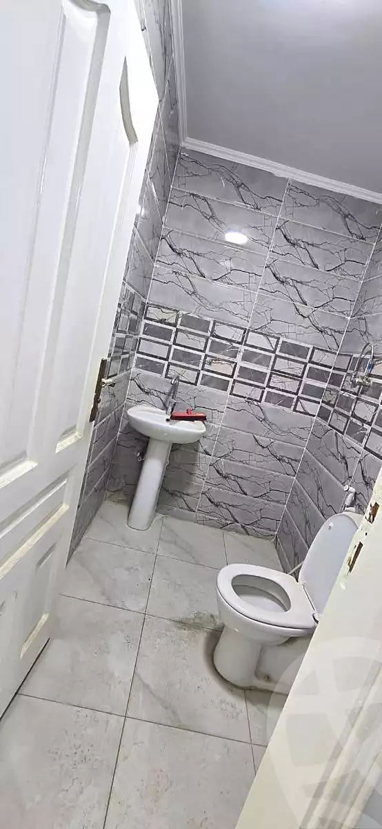 https://aqarmap.com.eg/ar/listing/6717815-for-rent-cairo-helwan-helwan-el-sharkeya-borhan-st