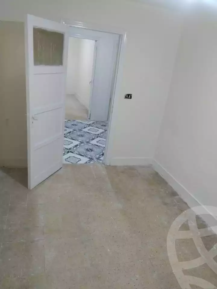https://aqarmap.com.eg/ar/listing/6718282-for-sale-alexandria-miami-shr-jml-bd-lnsr