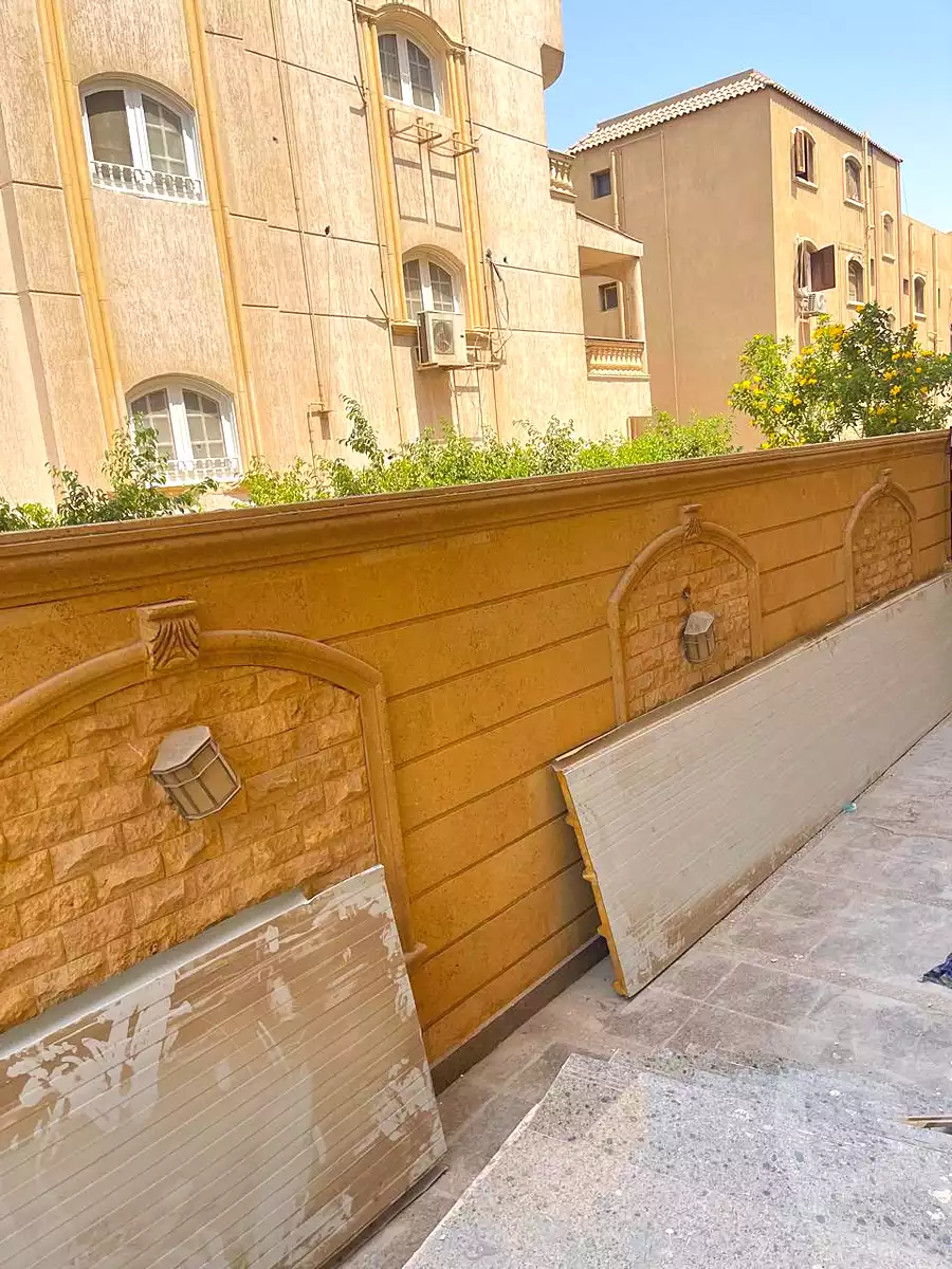 https://aqarmap.com.eg/ar/listing/6718653-for-sale-cairo-new-cairo-ganob-el-akadamiya-south-academy-z