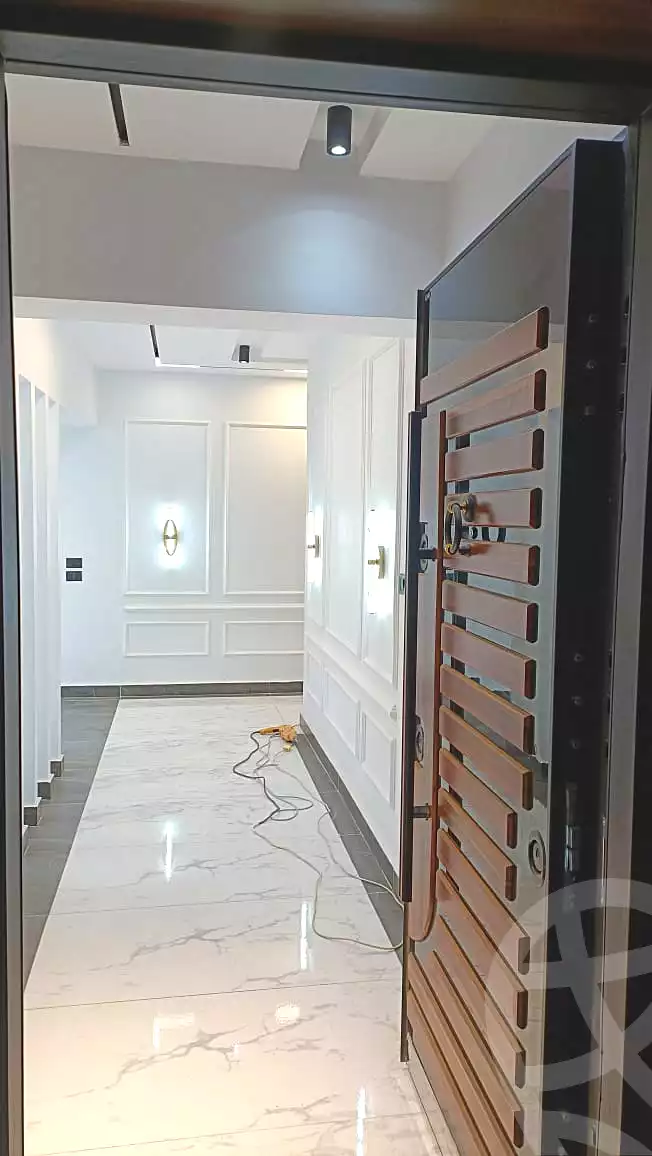 https://aqarmap.com.eg/ar/listing/6719372-for-sale-cairo-el-mohandesen-abd-el-moneam-riad-st