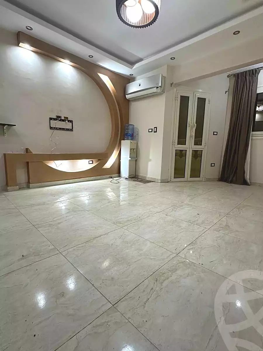 https://aqarmap.com.eg/en/listing/6723086-for-sale-cairo-6th-of-october-el-ahyaa-neighborhood-3rd-al-hay-al-thalith-st