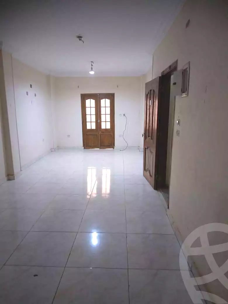 https://aqarmap.com.eg/ar/listing/6722755-for-sale-cairo-helwan-hadayek-helwan-nile-corniche-st
