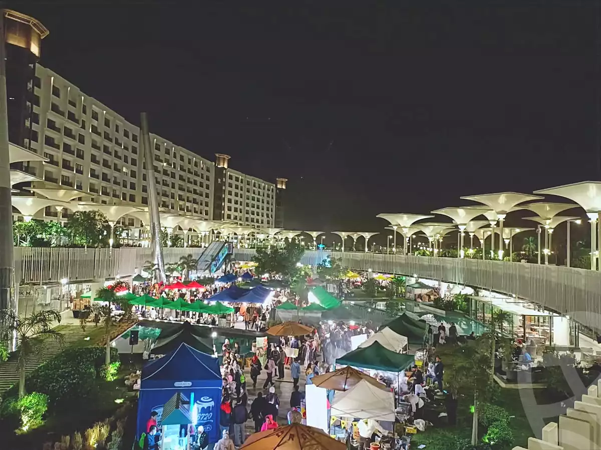 https://aqarmap.com.eg/en/listing/6723252-for-sale-cairo-new-cairo-compounds-park-mall-arab-development
