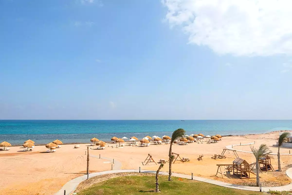 https://aqarmap.com.eg/ar/listing/6723342-for-sale-ain-elsokhna-resorts-mntj-bwhw