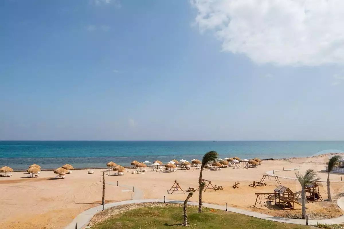 https://aqarmap.com.eg/ar/listing/6723356-for-sale-ain-elsokhna-resorts-mntj-bwhw