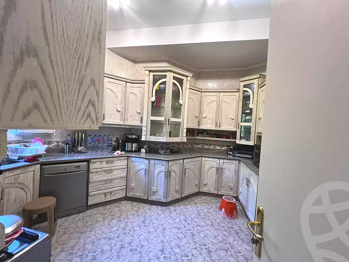 https://aqarmap.com.eg/ar/listing/6724031-for-sale-cairo-6th-of-october-compounds-mena-garden-city