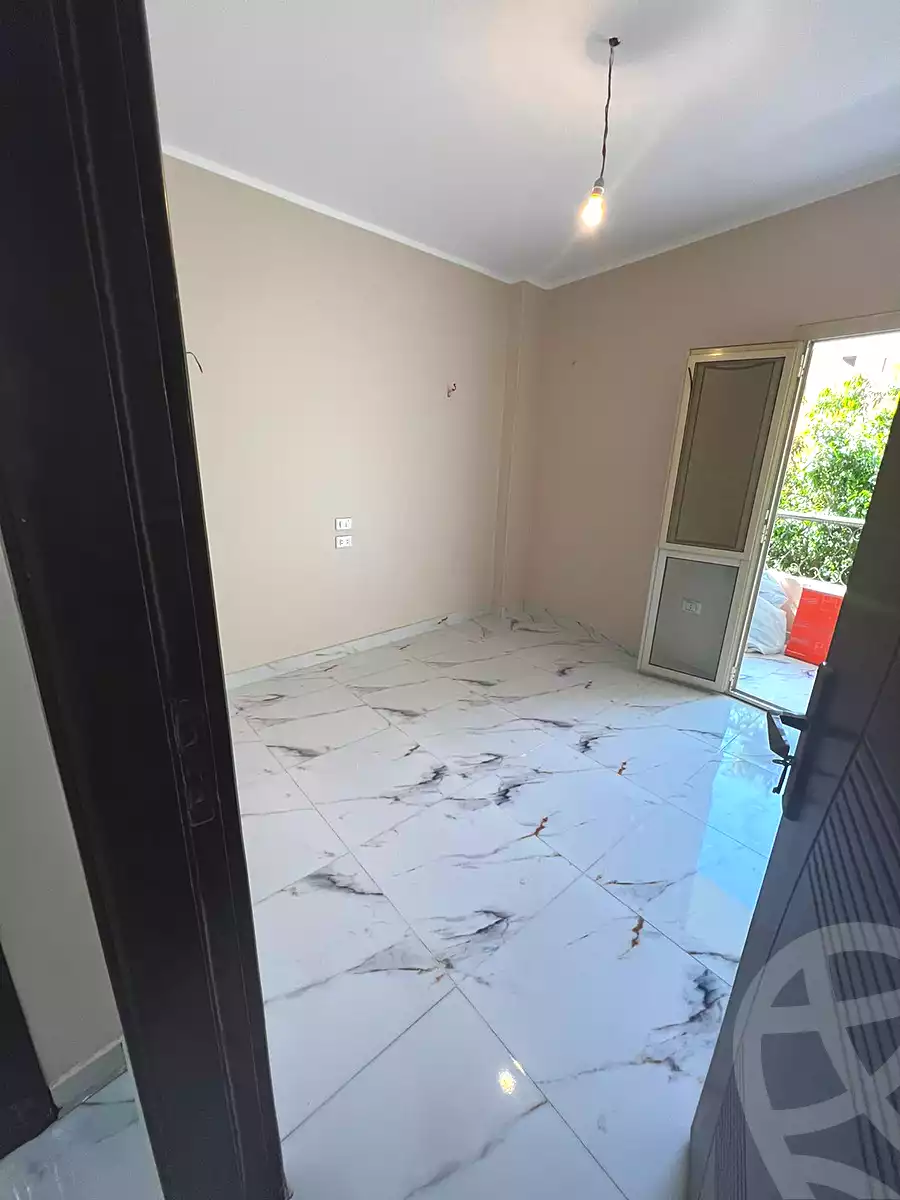https://aqarmap.com.eg/ar/listing/6724085-for-rent-cairo-6th-of-october-el-ahyaa-neighborhood-5th-street-2