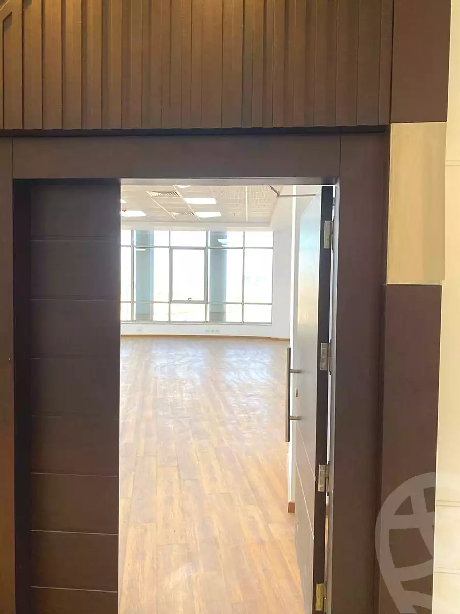 https://aqarmap.com.eg/ar/listing/6725421-for-rent-cairo-new-cairo-compounds-sntrw-mwl