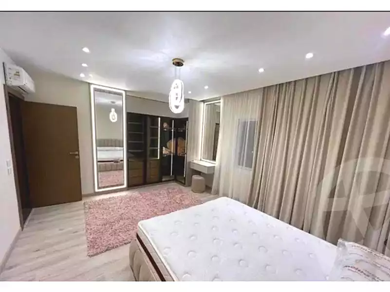 https://aqarmap.com.eg/ar/listing/6726009-for-rent-cairo-new-cairo-compounds-hyde-park-centre-ville-hyde-park