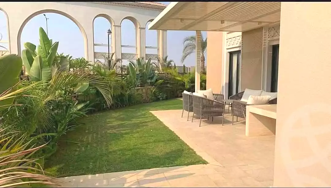 https://aqarmap.com.eg/en/listing/6726313-for-sale-cairo-el-sheikh-zayed-city-compounds-kmbwnd-fyldj-wyst-dr-llttwyr