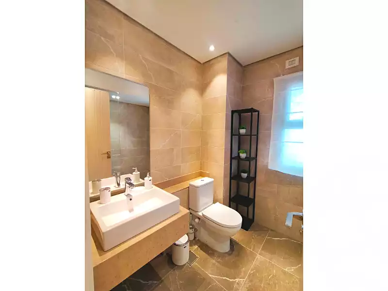 https://aqarmap.com.eg/en/listing/6726313-for-sale-cairo-el-sheikh-zayed-city-compounds-kmbwnd-fyldj-wyst-dr-llttwyr