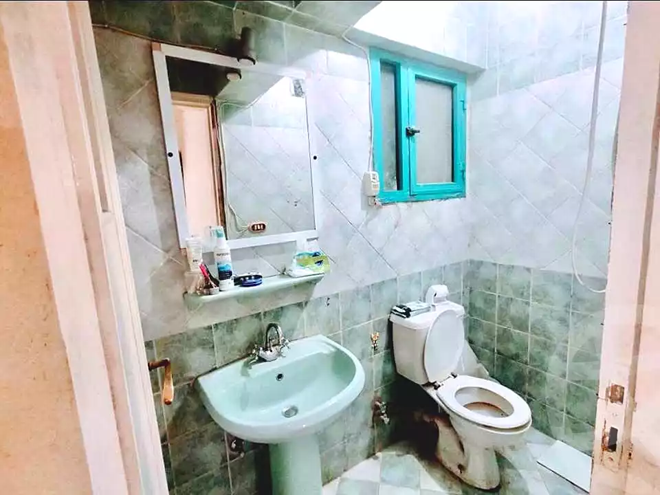 https://aqarmap.com.eg/ar/listing/6726989-for-sale-alexandria-ganaklis