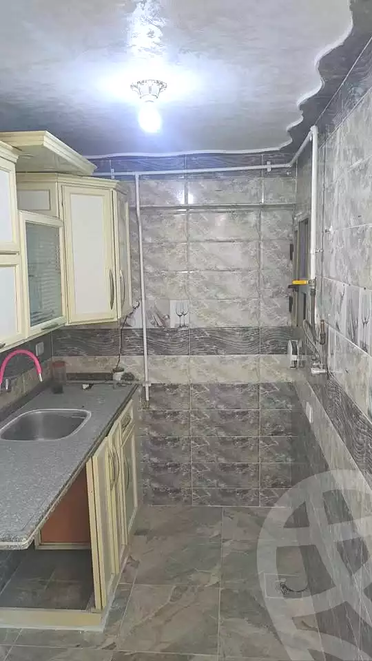 https://aqarmap.com.eg/ar/listing/6727001-for-sale-alexandria-bw-qyr-street-25
