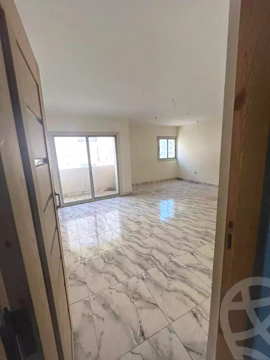 https://aqarmap.com.eg/en/listing/6727615-for-rent-alexandria-lsywf-shamaa