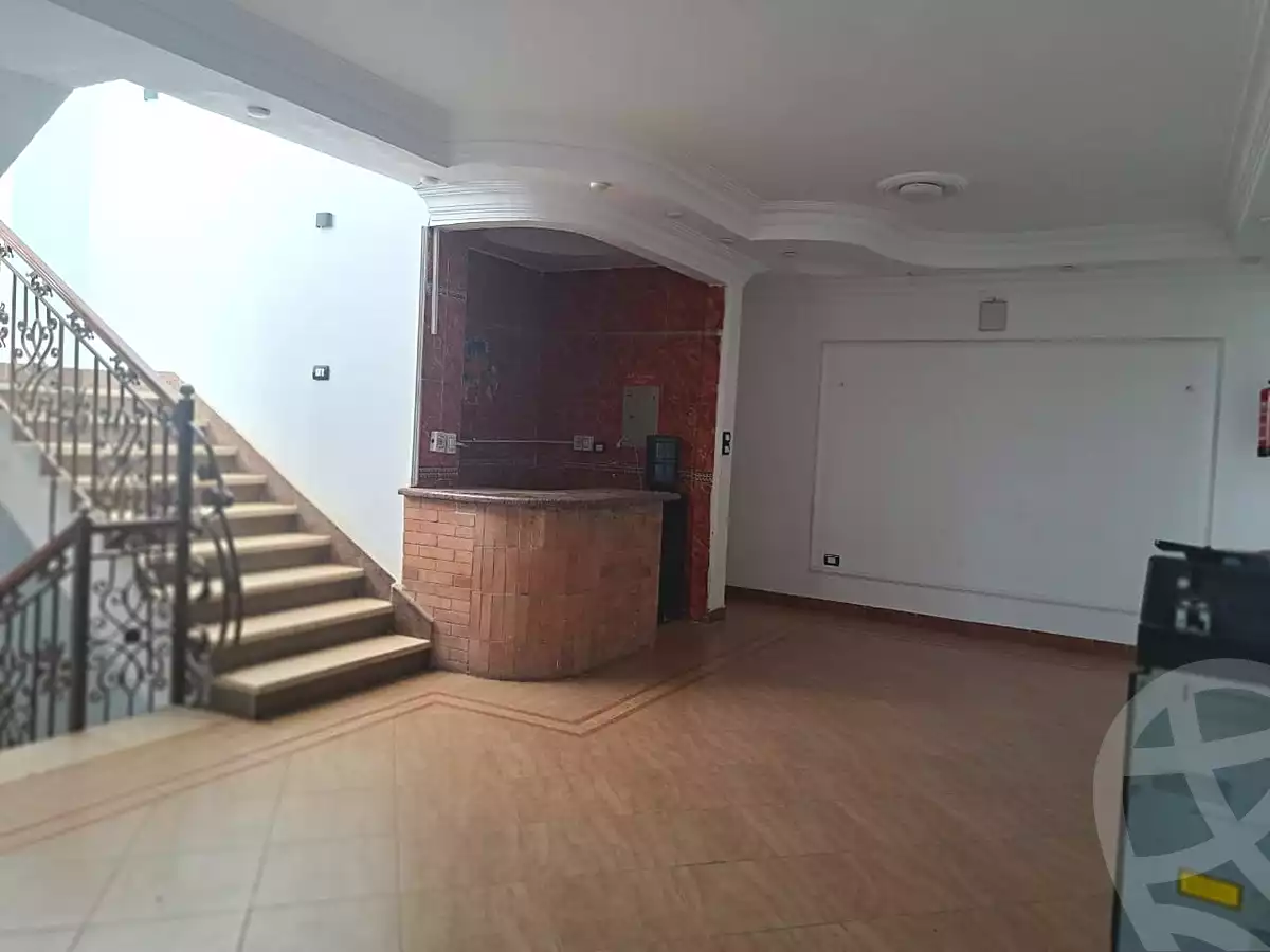 https://aqarmap.com.eg/ar/listing/6728567-for-rent-cairo-el-sheikh-zayed-city-el-hay-elthany-lbstn