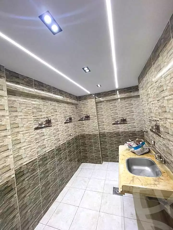 https://aqarmap.com.eg/ar/listing/6729396-for-sale-alexandria-l-jmy-lbytsh-ain-shams-st