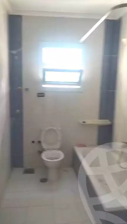 https://aqarmap.com.eg/en/listing/6730167-for-rent-alexandria-ganaklis-shr-mrtdy-bsh