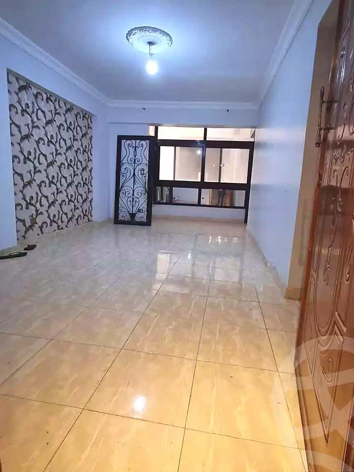 https://aqarmap.com.eg/ar/listing/6730217-for-rent-alexandria-sydy-bshr-sydy-bshr-bhry-street-16