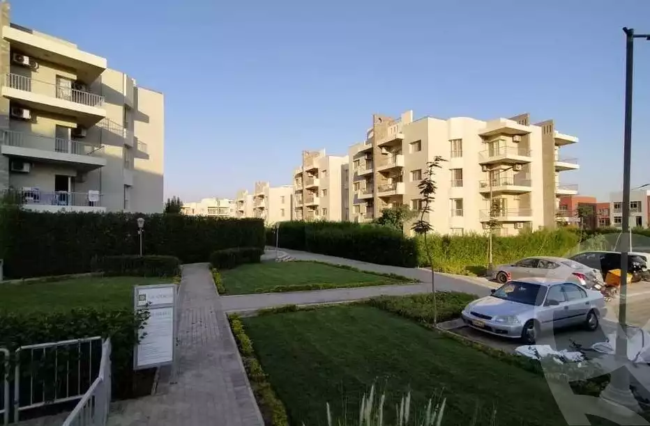 https://aqarmap.com.eg/en/listing/6731194-for-sale-cairo-el-sheikh-zayed-city-compounds-dh-drys