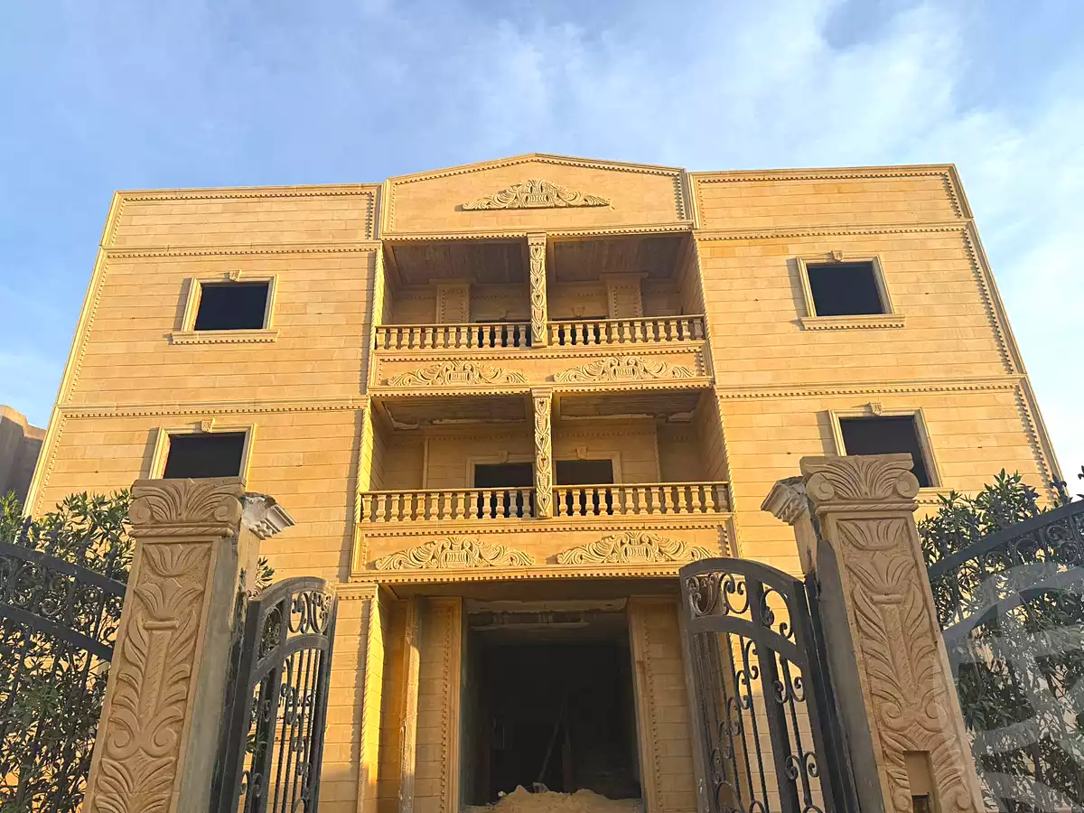 https://aqarmap.com.eg/ar/listing/6731254-for-sale-cairo-badr-city-hai-el-ashgar-featured-neighborhood-bait-el-watan