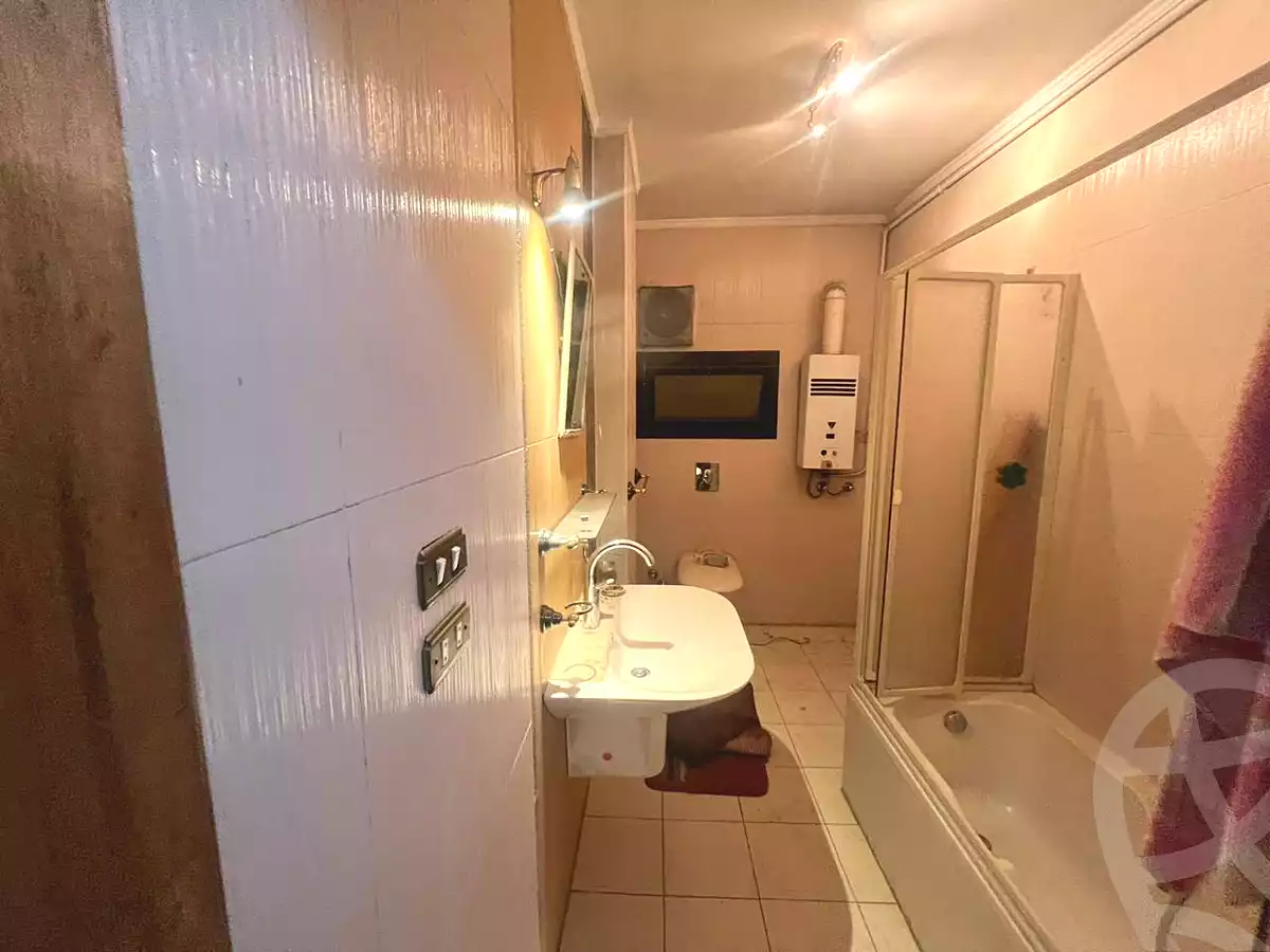 https://aqarmap.com.eg/en/listing/6731406-for-rent-cairo-dokki-mohey-el-din-abo-el-ezz