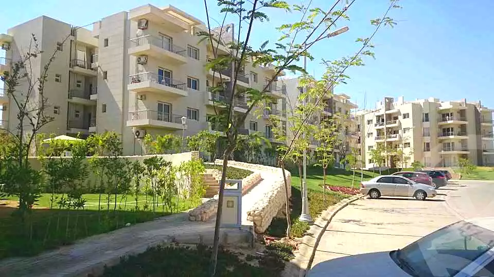 https://aqarmap.com.eg/ar/listing/6731518-for-sale-cairo-el-sheikh-zayed-city-compounds-dh-drys