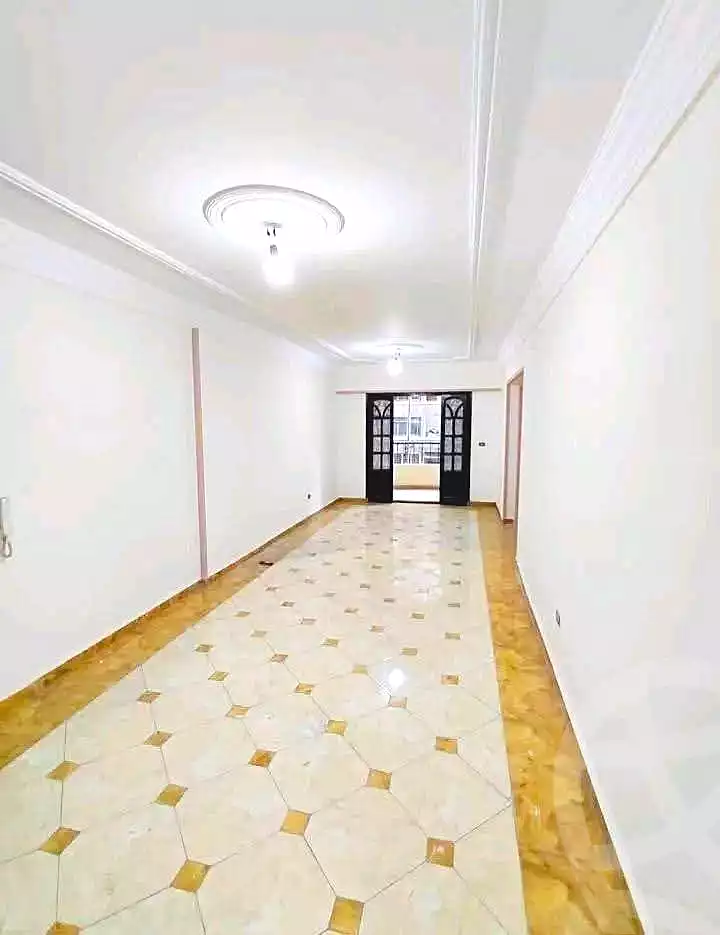 https://aqarmap.com.eg/ar/listing/6733254-for-sale-alexandria-miami-shr-jml-bd-lnsr