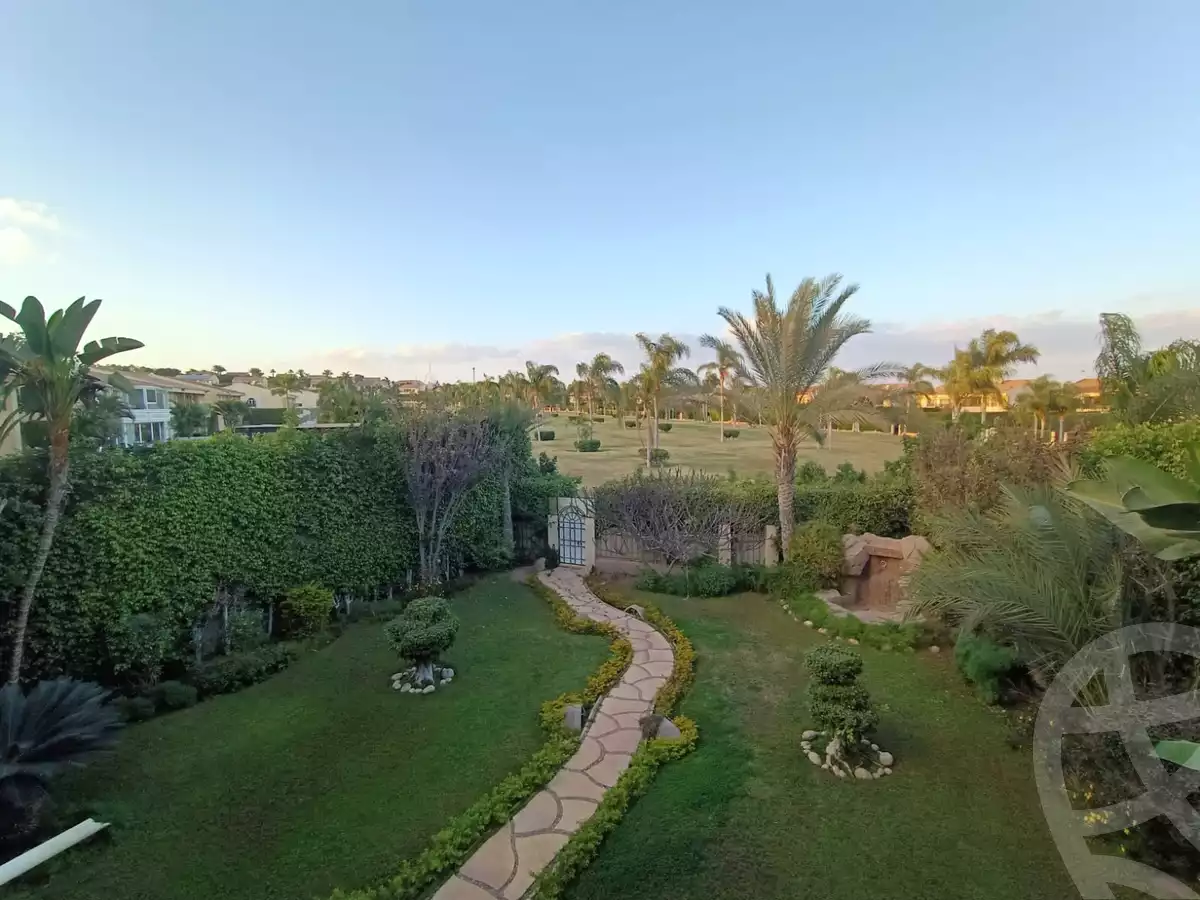https://aqarmap.com.eg/en/listing/6733425-for-sale-cairo-el-sheikh-zayed-city-compounds-el-rabwa