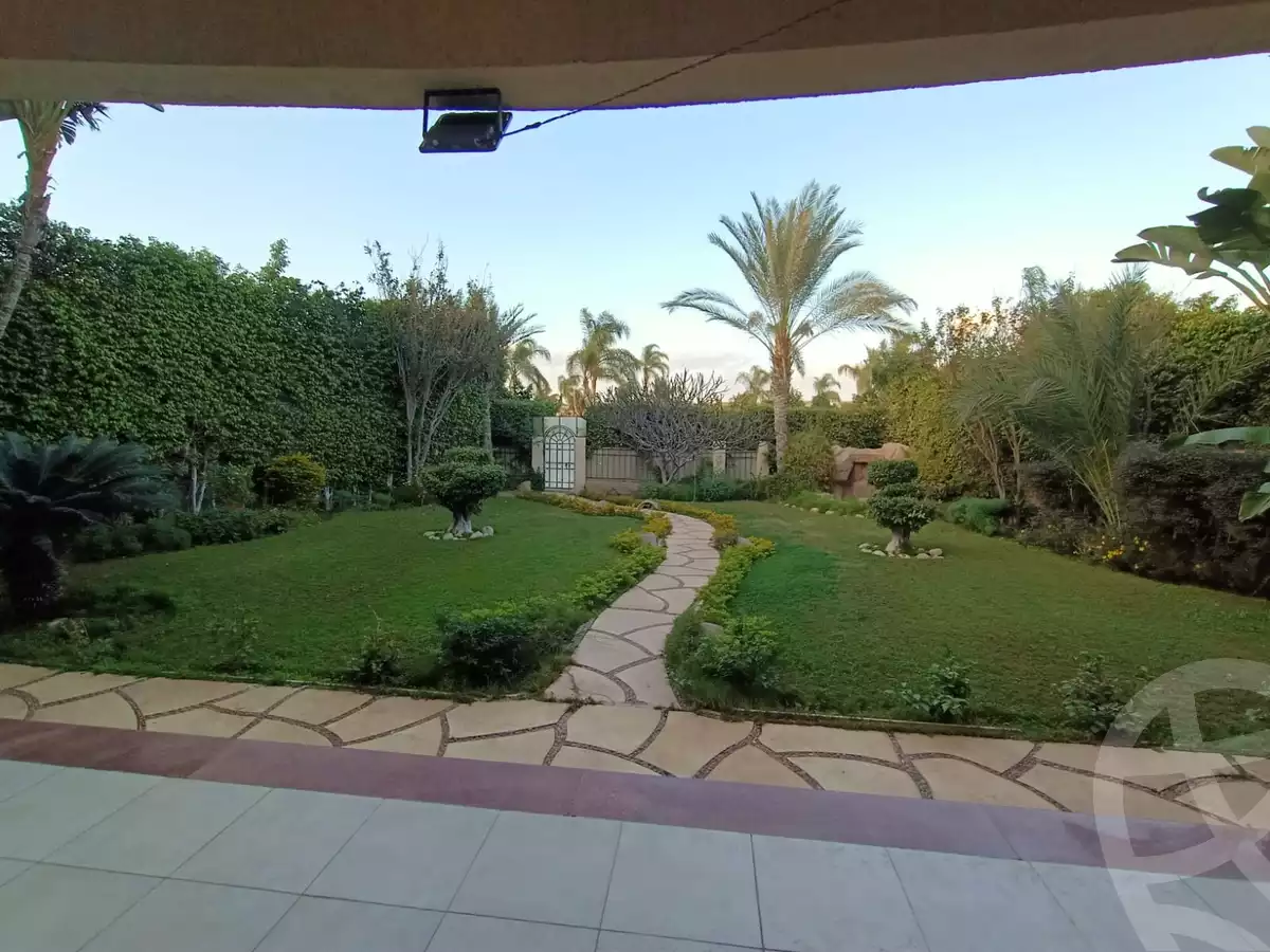 https://aqarmap.com.eg/en/listing/6733425-for-sale-cairo-el-sheikh-zayed-city-compounds-el-rabwa