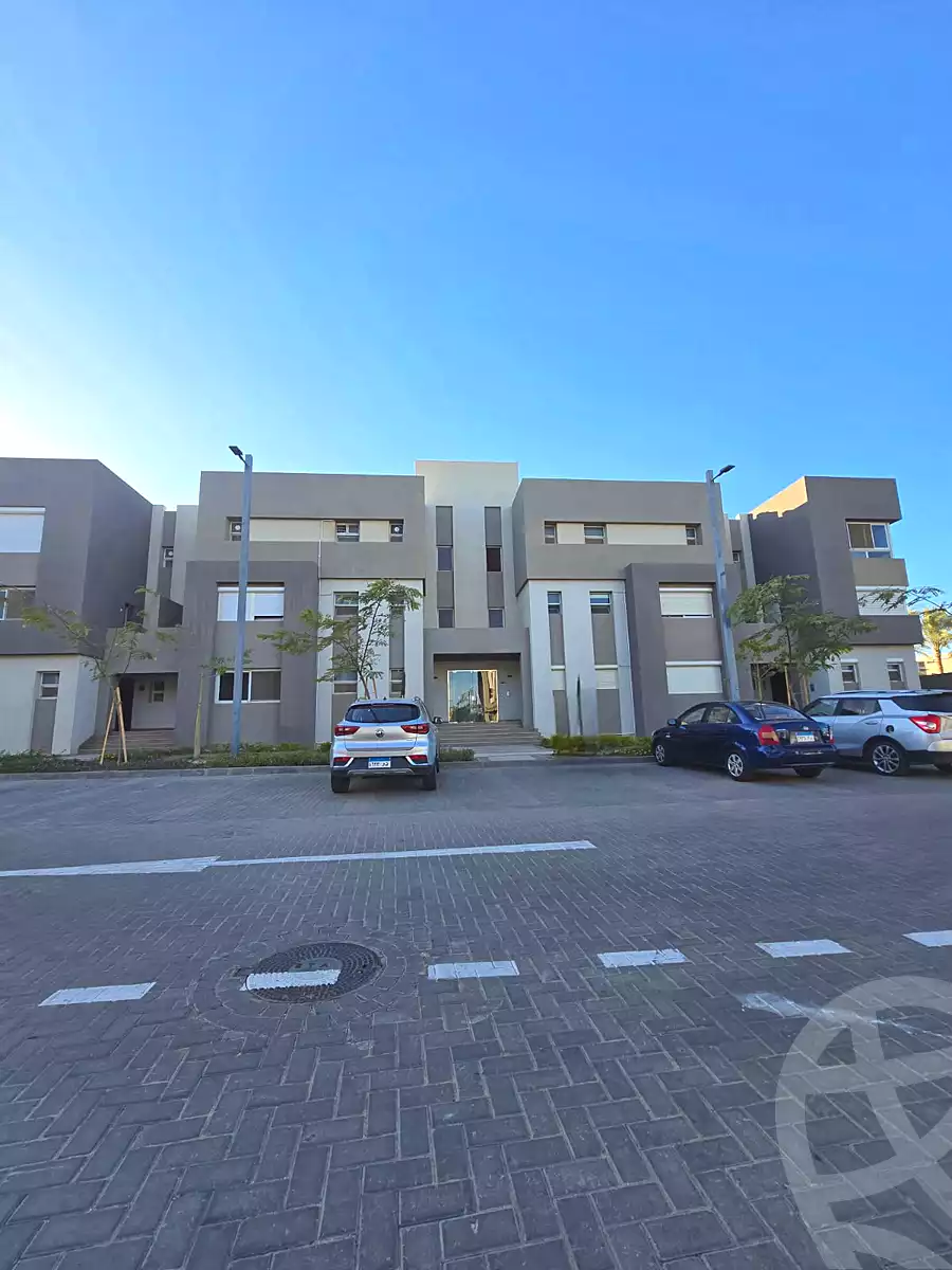 https://aqarmap.com.eg/ar/listing/6733484-for-sale-cairo-el-sheikh-zayed-city-compounds-etapa