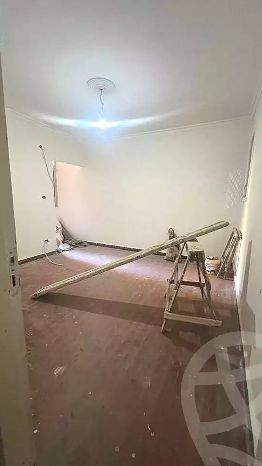https://aqarmap.com.eg/ar/listing/6733574-for-sale-alexandria-glim