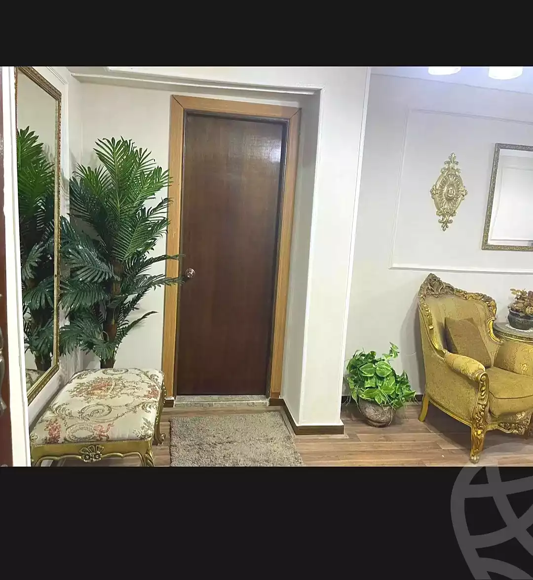 https://aqarmap.com.eg/ar/listing/6733763-for-sale-alexandria-sydy-bshr-sydy-bshr-bhry-shr-khld-bn-lwlyd