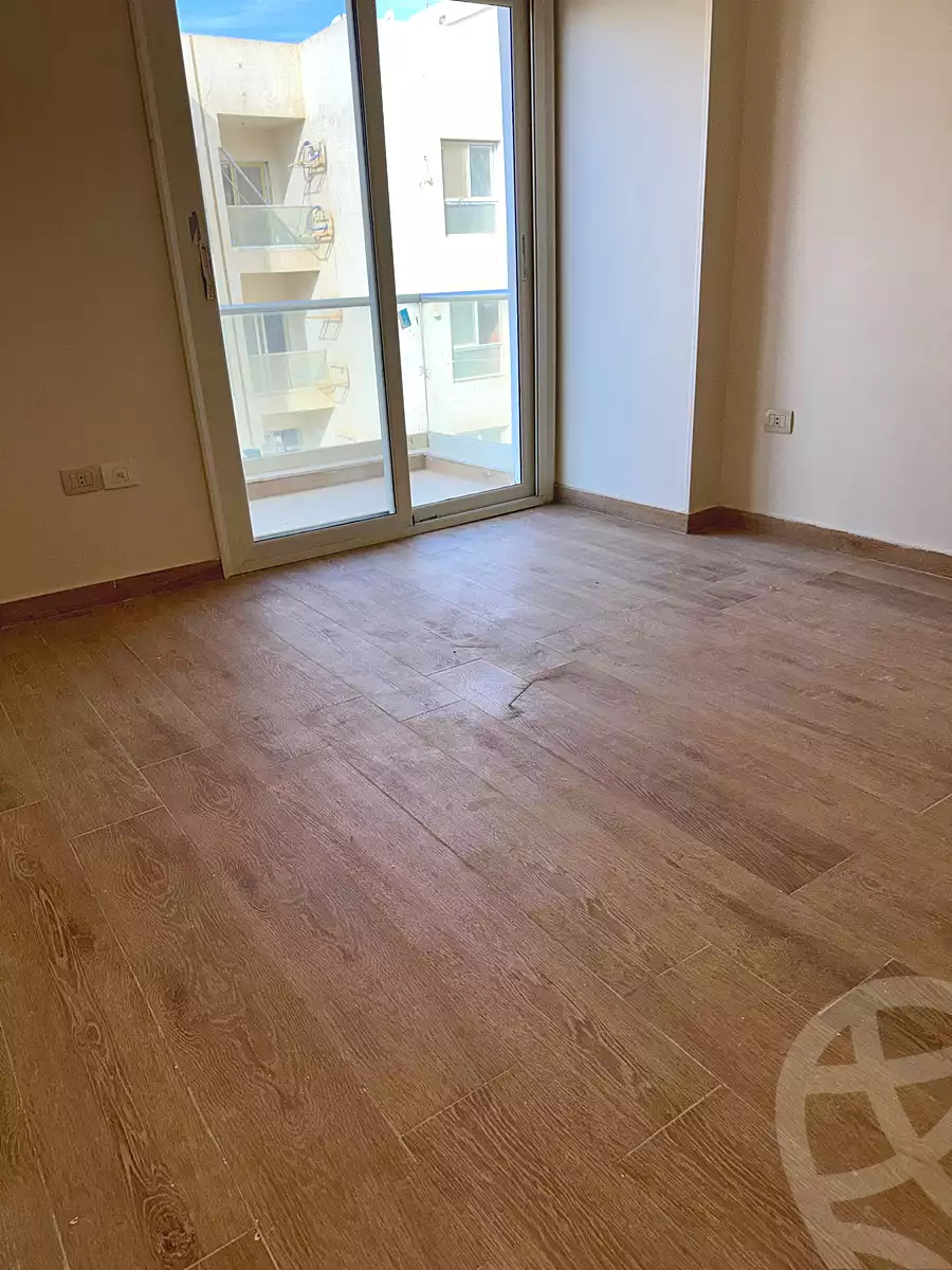 https://aqarmap.com.eg/ar/listing/6733841-for-rent-cairo-new-cairo-compounds-mwntn-fyw-y-syty-mountain-park-mountain-view-icity