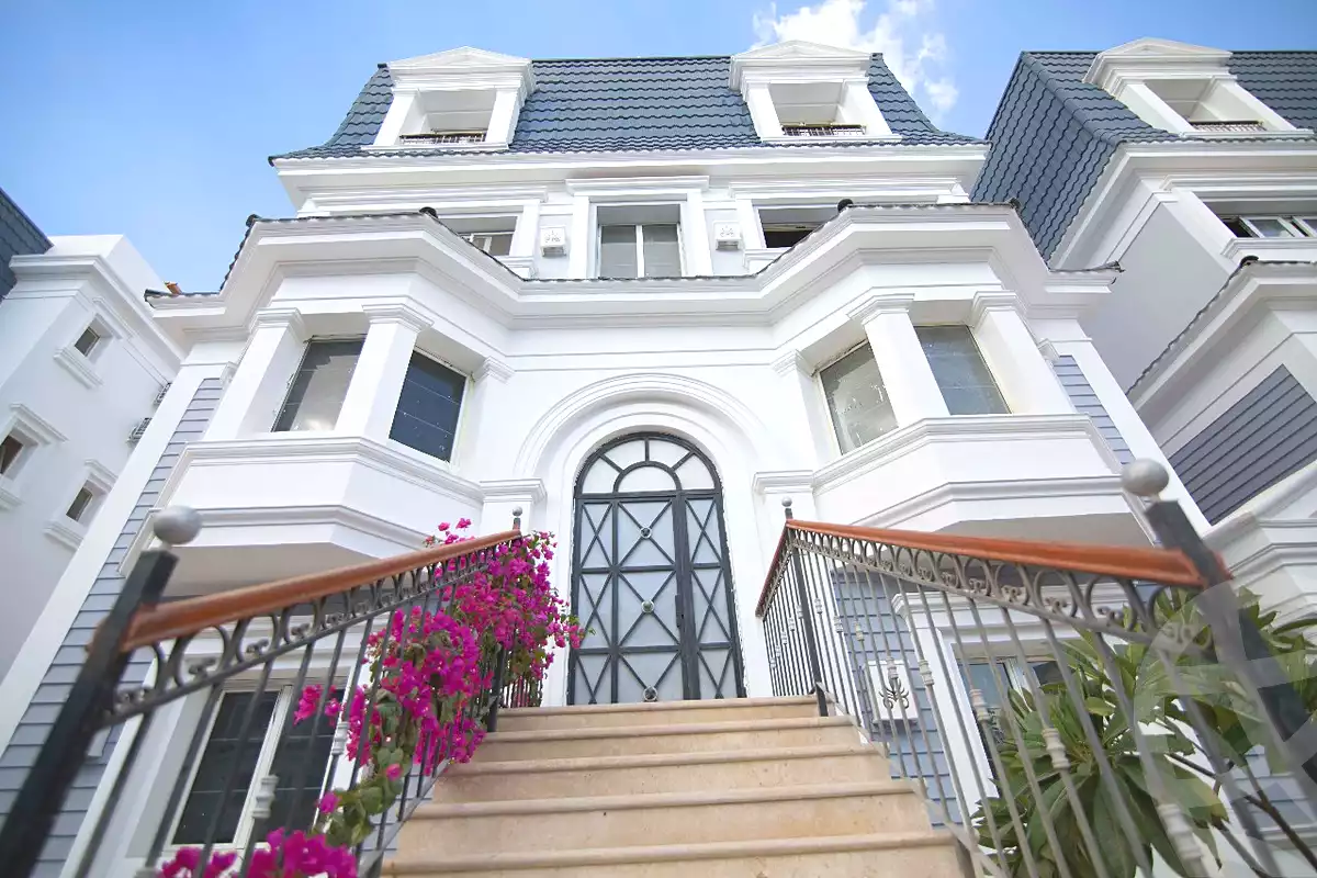 https://aqarmap.com.eg/ar/listing/6734305-for-sale-cairo-6th-of-october-compounds-mountain-view-giza-plateau