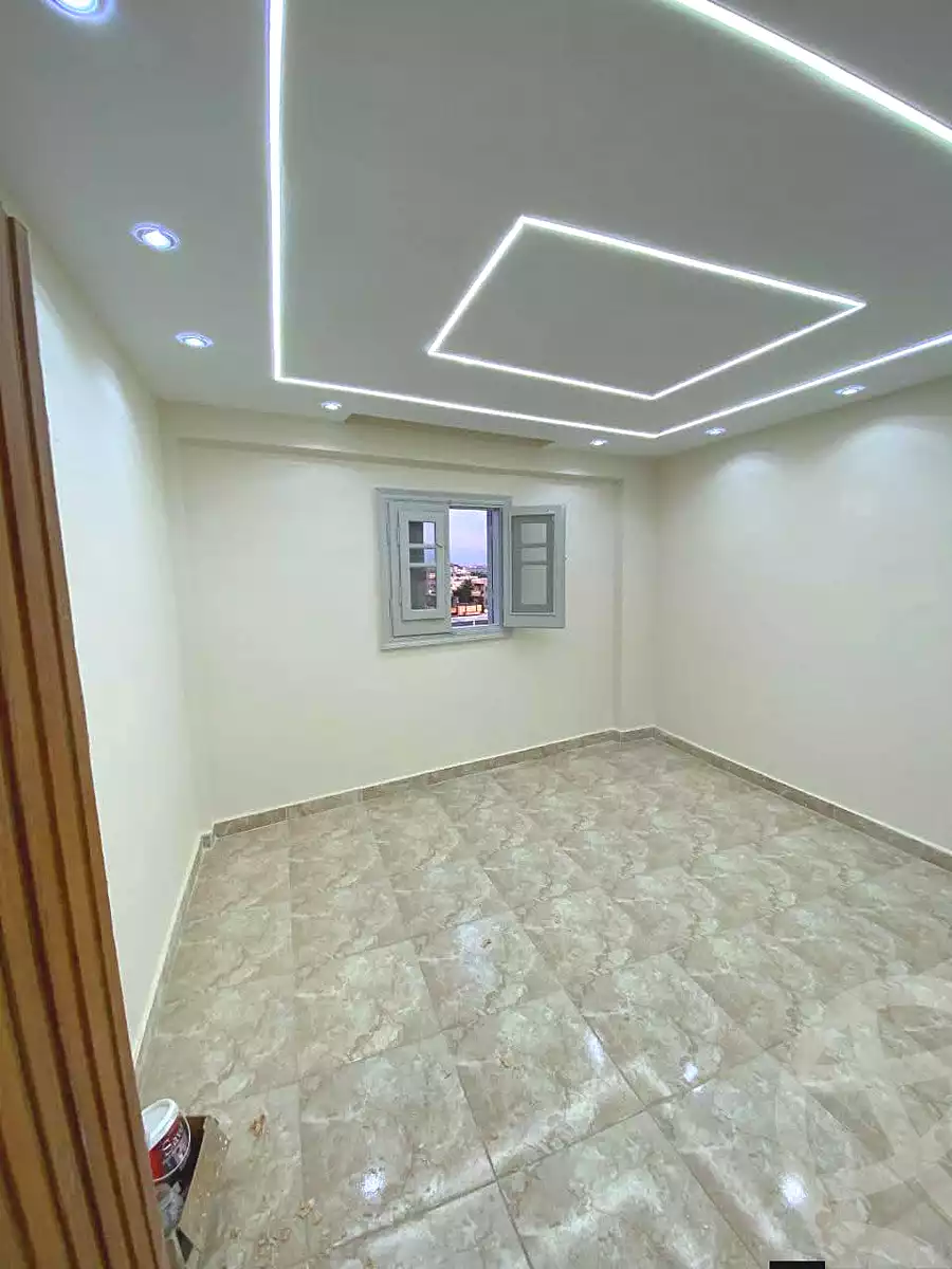 https://aqarmap.com.eg/ar/listing/6735273-for-sale-alexandria-l-jmy-lbytsh-ibrahim-othman-st